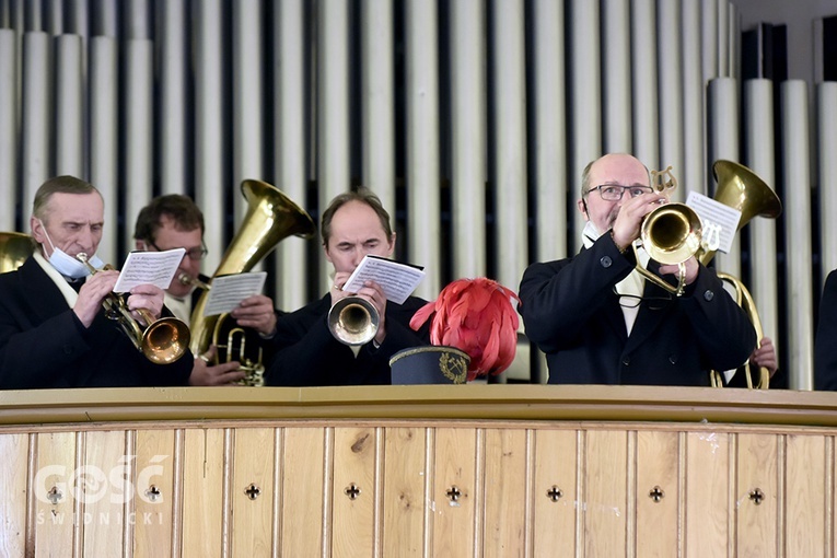 Pogrzeb Kazimierza Regmunta, brata bp. Stefana z diecezji zielonogórsko-gorzowskiej