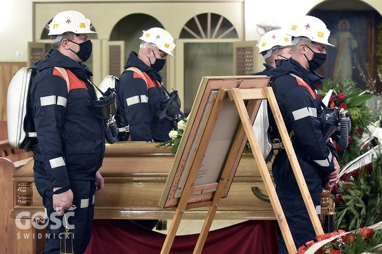 Pogrzeb Kazimierza Regmunta, brata bp. Stefana z diecezji zielonogórsko-gorzowskiej