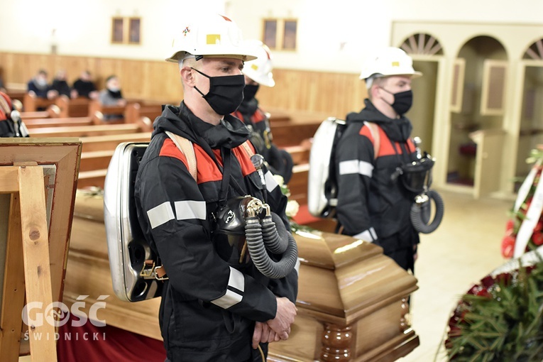 Pogrzeb Kazimierza Regmunta, brata bp. Stefana z diecezji zielonogórsko-gorzowskiej