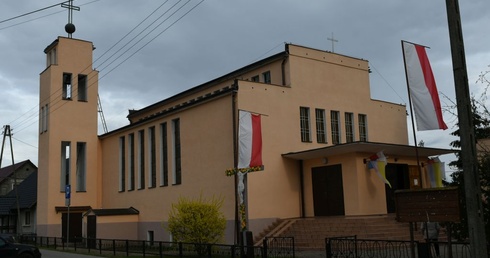 Parafia w Radnicy ma 50 lat