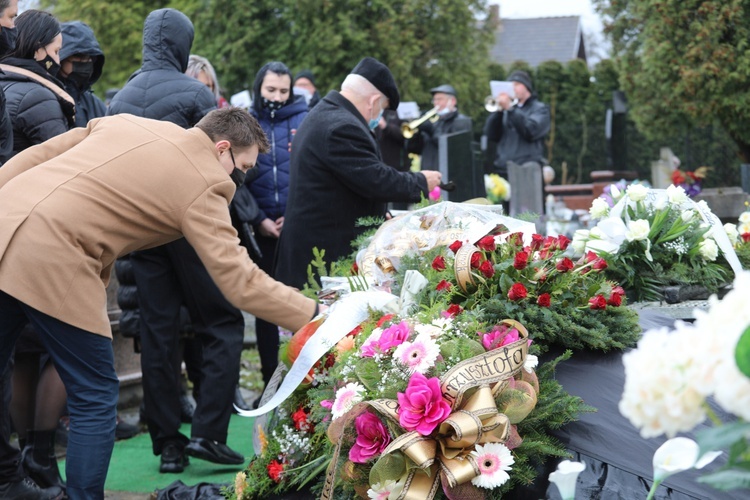 Ostatnie pożegnanie organisty śp. Rudolfa Karety w Jasienicy