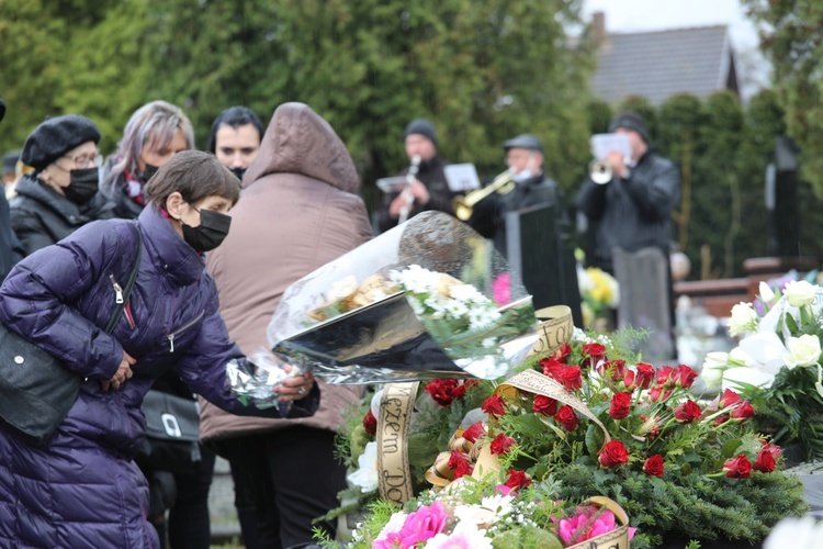 Ostatnie pożegnanie organisty śp. Rudolfa Karety w Jasienicy