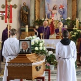 Ostatnie pożegnanie organisty śp. Rudolfa Karety w Jasienicy
