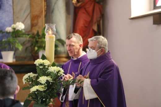 Ostatnie pożegnanie organisty śp. Rudolfa Karety w Jasienicy