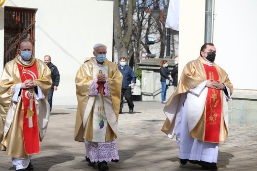 Msza św. za ofiary zbrodni katyńskiej i katastrofy smoleńskiej