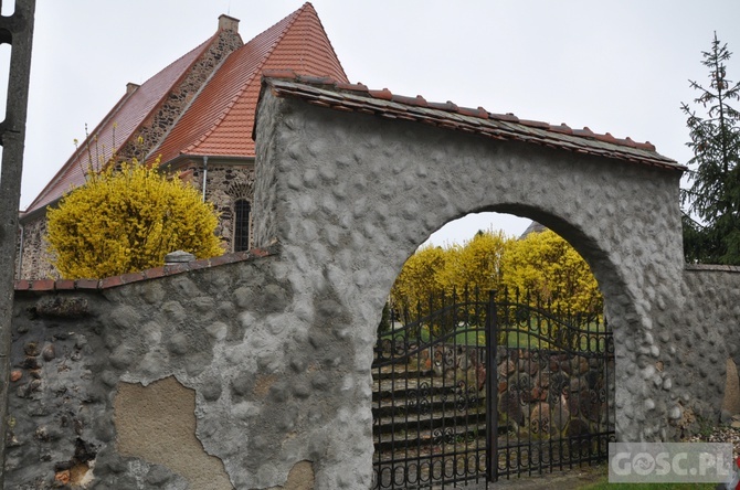 Zapraszamy do kościoła w Rudnie