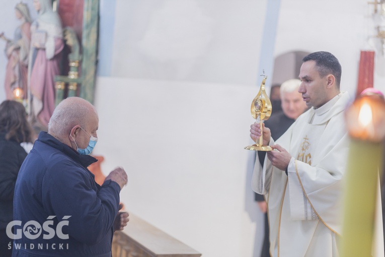 Lutomia Dolna. Intronizacja relikwii św. Jana Pawła II