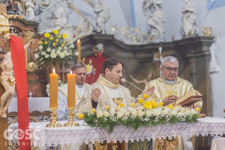 Lutomia Dolna. Intronizacja relikwii św. Jana Pawła II