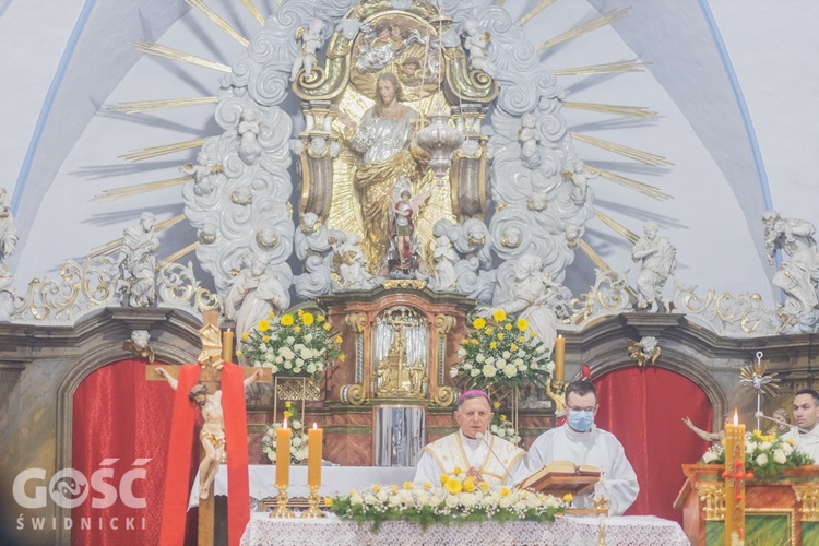 Lutomia Dolna. Intronizacja relikwii św. Jana Pawła II