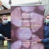 Wojciech Wekwert (z lewej) i Sławomir Baszko zapraszają  do udziału w akcji „Biblia 24/7”.