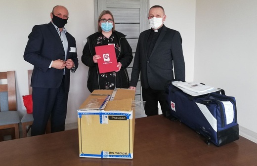 Respirator dla Szpitala Pediatrycznego w Bielsku-Białej od Caritas