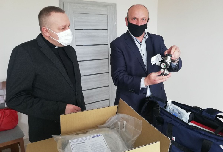 Respirator dla Szpitala Pediatrycznego w Bielsku-Białej od Caritas