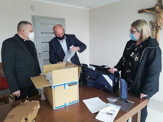 Respirator dla Szpitala Pediatrycznego w Bielsku-Białej od Caritas