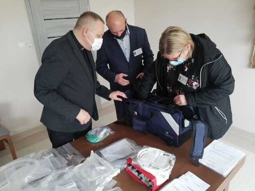 Respirator dla Szpitala Pediatrycznego w Bielsku-Białej od Caritas