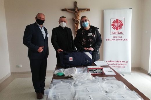 Respirator dla Szpitala Pediatrycznego w Bielsku-Białej od Caritas