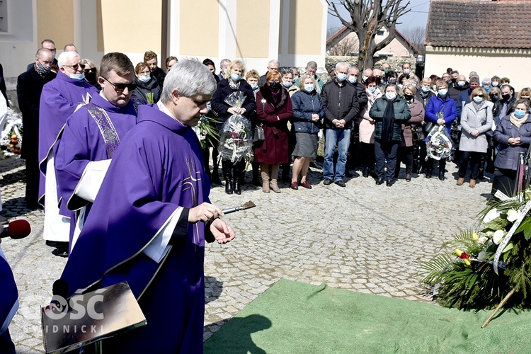 Pogrzeb ks. Stanisława Pluty, wieloletniego proboszcza parafii w Wirach