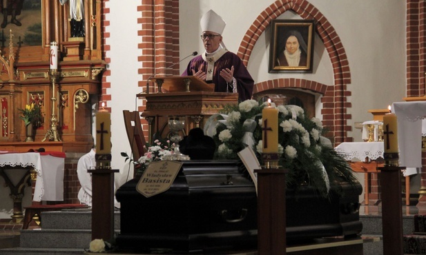 Ks. Władysław Basista pożegnany. Arcybiskup dziękował mu za kształtowanie pokoleń kapłanów
