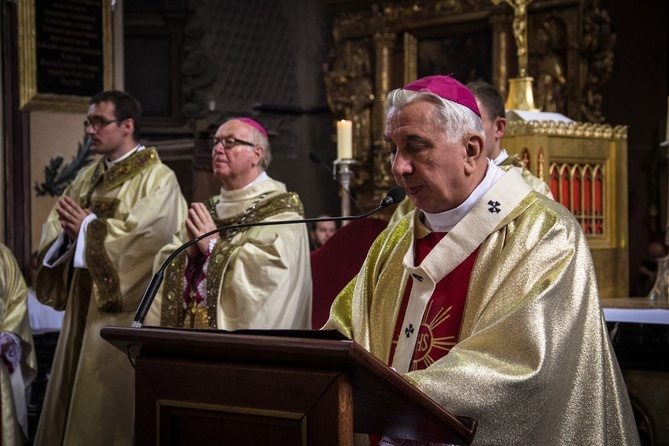 Abp Wojciech Ziemba w obiektywie GN