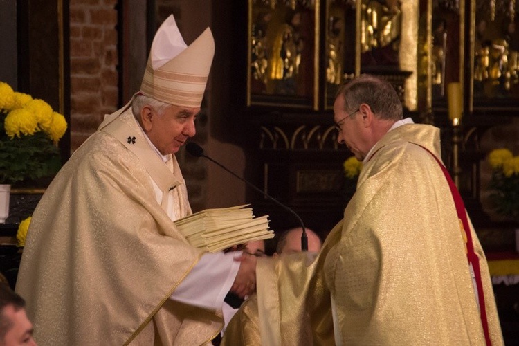 Abp Wojciech Ziemba w obiektywie GN