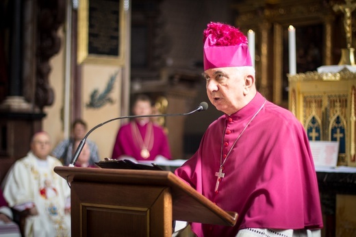 Abp Wojciech Ziemba w obiektywie GN