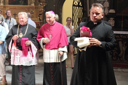 Abp Wojciech Ziemba w obiektywie GN