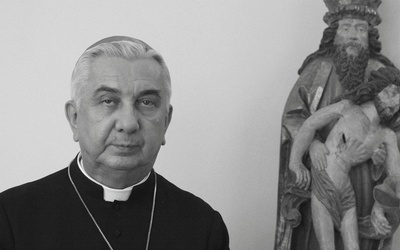 Program uroczystości pogrzebowych abp. Wojciecha Ziemby