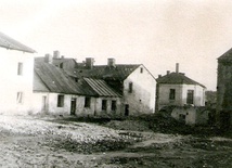 Getto w Opocznie. Niemcy zlikwidowali je w styczniu 1943 roku. Mieszkańców wywieziono do Treblinki. Nie przeżył prawie nikt.