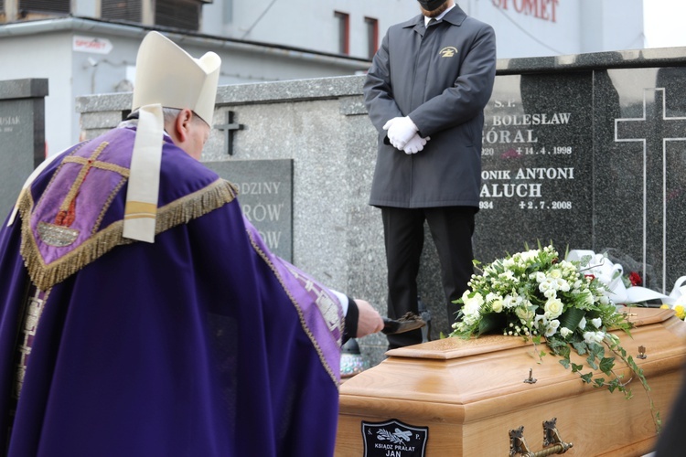 Pogrzeb śp. ks. prał. Jana Sopickiego w Białej