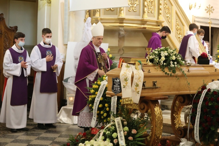 Pogrzeb śp. ks. prał. Jana Sopickiego w Białej