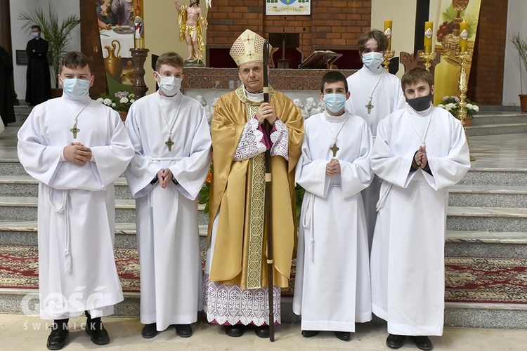 Błogosławieństwo ceremoniarzy i lektorów w diecezji świdnickiej 2021