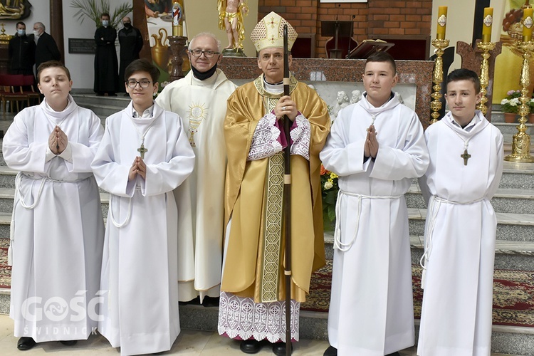 Błogosławieństwo ceremoniarzy i lektorów w diecezji świdnickiej 2021