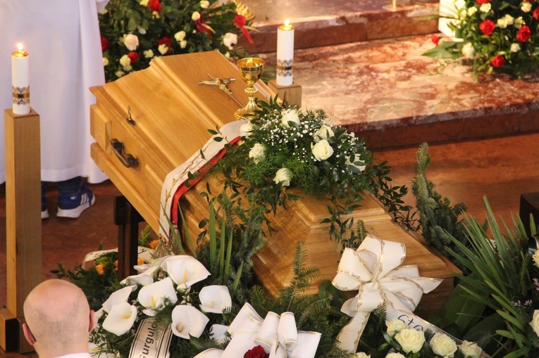 Tarnów pożegnał śp. ks. prał. Stanisława Gurgula