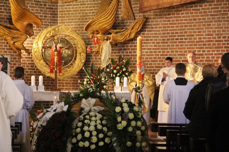 Tarnów pożegnał śp. ks. prał. Stanisława Gurgula