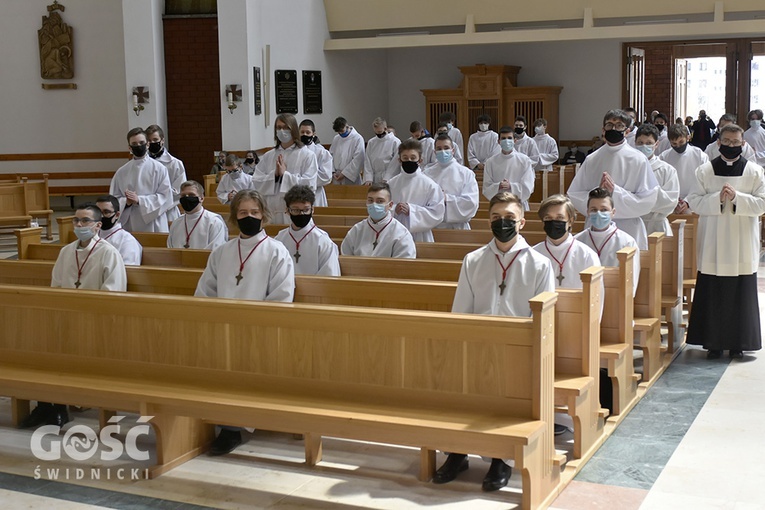 Błogosławieństwo ceremoniarzy i lektorów w diecezji świdnickiej 2021