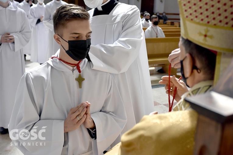 Błogosławieństwo ceremoniarzy i lektorów w diecezji świdnickiej 2021