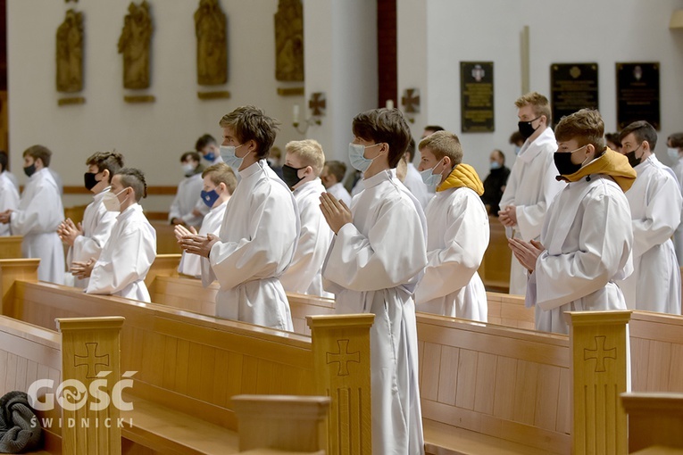 Błogosławieństwo ceremoniarzy i lektorów w diecezji świdnickiej 2021