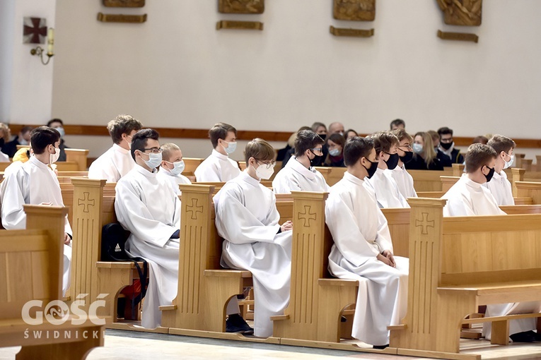 Błogosławieństwo ceremoniarzy i lektorów w diecezji świdnickiej 2021