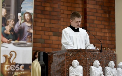 Kleryk Adrian w parafii pw. NMP Królowej Polski opowiedział o swoim doświadczeniu dobroci Boga.