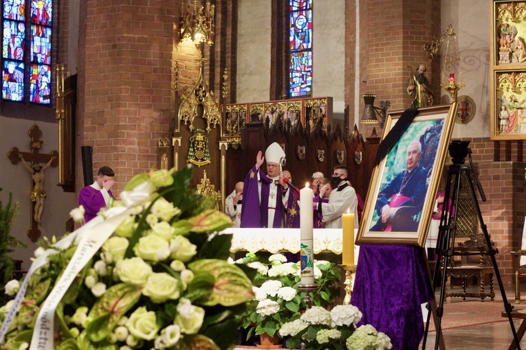 Uroczystości pogrzebowe abp. Ziemby