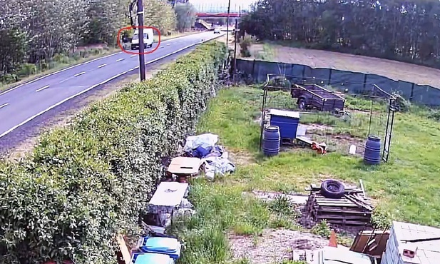 Tarnowskie Góry. Policja poszukuje sprawcy śmiertelnego potrącenia rowerzysty; opublikowała film z wypadkiem