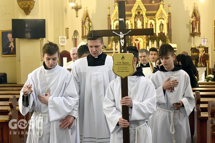 Wałbrzych. Pogrzeb s. Sylwii, zakrystianki parafii pw. św. Jerzego i MB Różańcowej