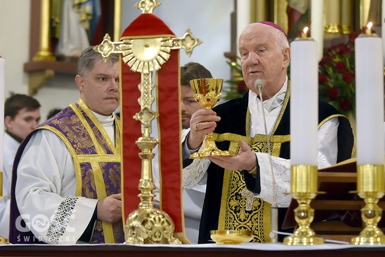 Wałbrzych. Pogrzeb s. Sylwii, zakrystianki parafii pw. św. Jerzego i MB Różańcowej