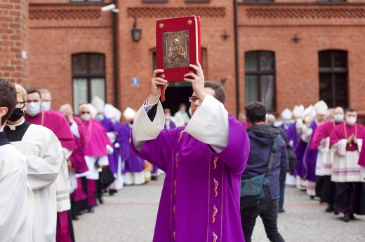 Pogrzeb abp. Wojciecha Ziemby