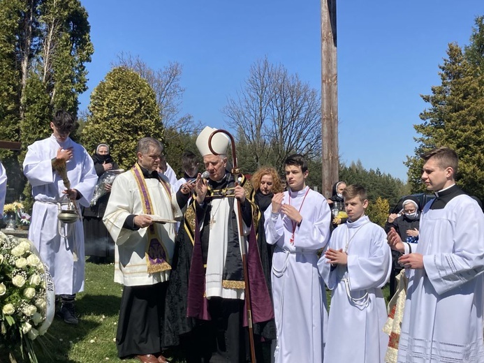 Wałbrzych. Pogrzeb s. Sylwii, zakrystianki parafii pw. św. Jerzego i MB Różańcowej