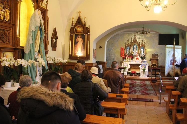 Lipiny. Peregrynacja szaty Matki Bożej Pomyślności z Quito