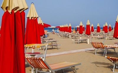 Nadzwyczajne zasady sanitarne będą obowiązywać na plażach w Rimini