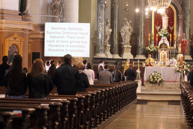 Absolwenci franciszkańskiego "katolika"