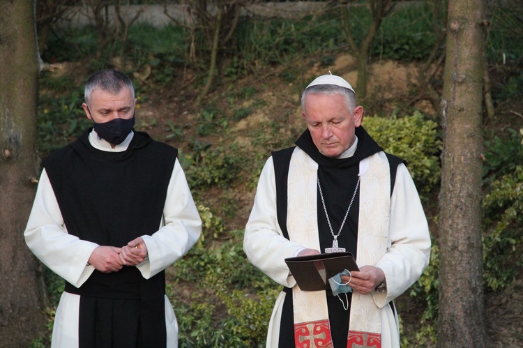 Łękawka. Poświęcenie kapliczki Matki Bożej Królowej Pokoju