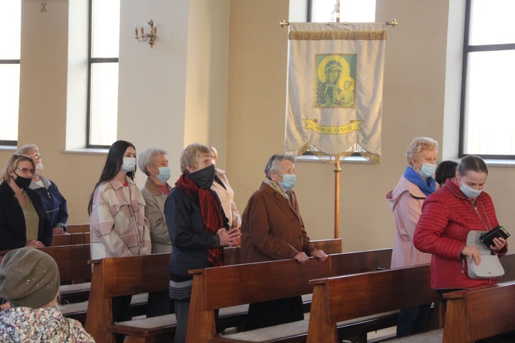 Łękawka. Poświęcenie kapliczki Matki Bożej Królowej Pokoju