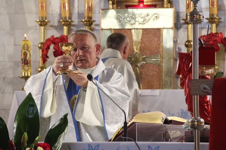 Łękawka. Poświęcenie kapliczki Matki Bożej Królowej Pokoju